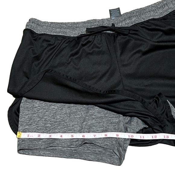 Champion 2-Layer Running Women’s Shorts (Sz XXL) - Picture 7 of 9